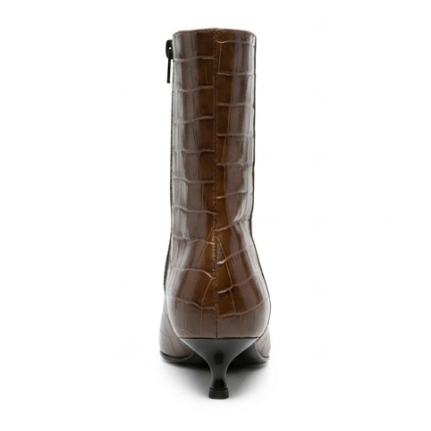 Footwear, generated angle